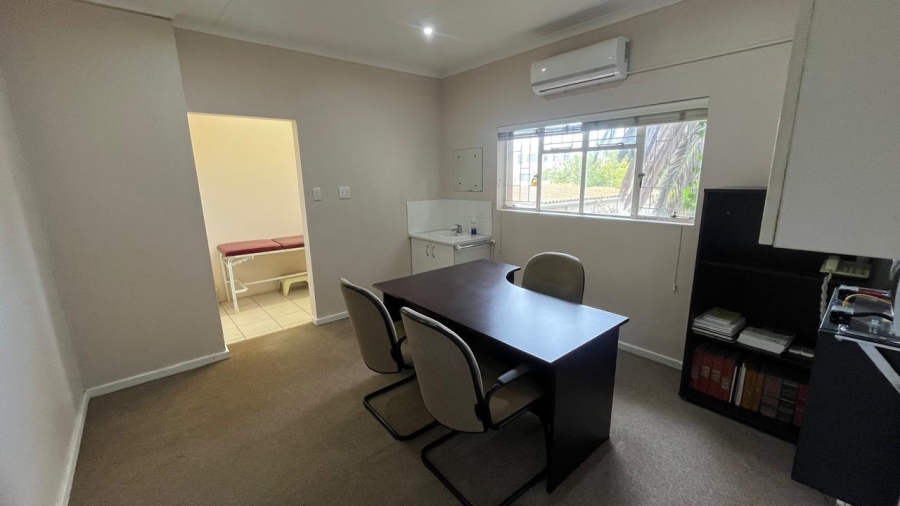 Bedroom Property for Sale in Jeffreys Bay Central Eastern Cape